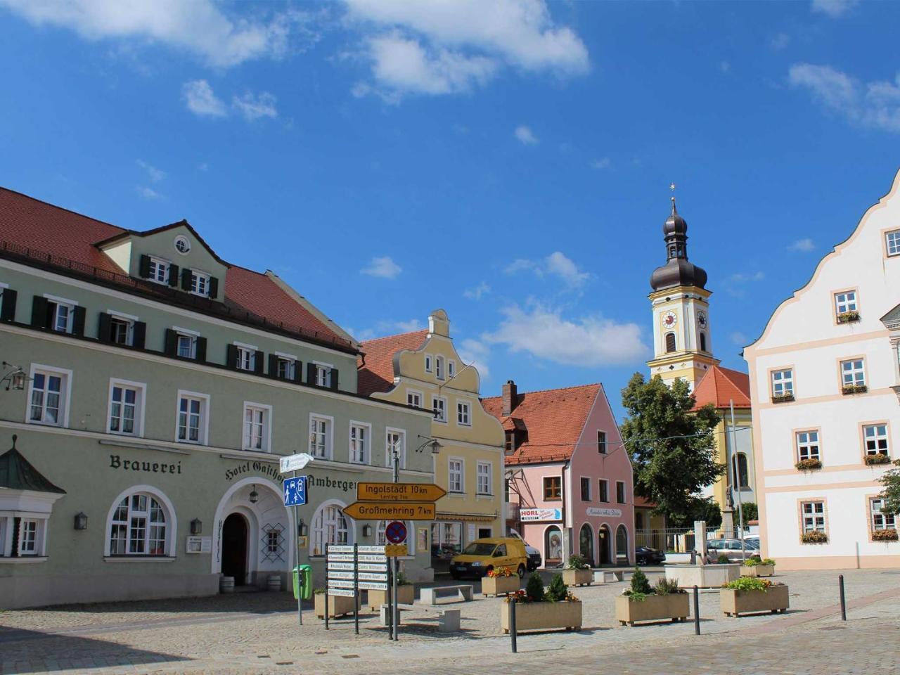 Hotel Brauereigasthof Amberger Kosching エクステリア 写真