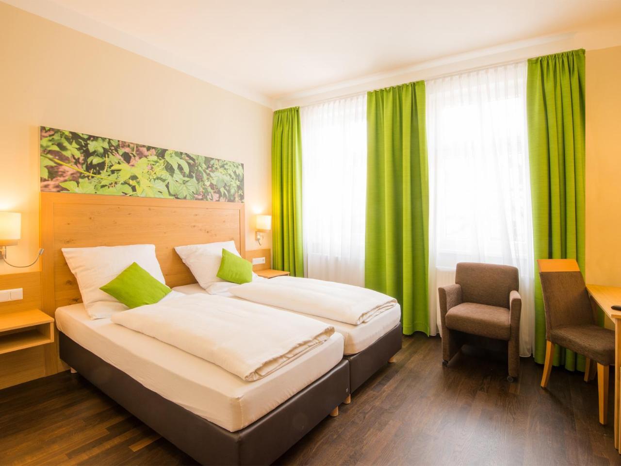 Hotel Brauereigasthof Amberger Kosching エクステリア 写真