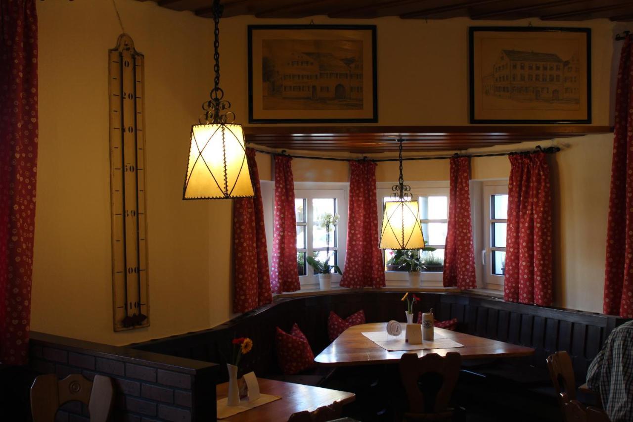 Hotel Brauereigasthof Amberger Kosching エクステリア 写真