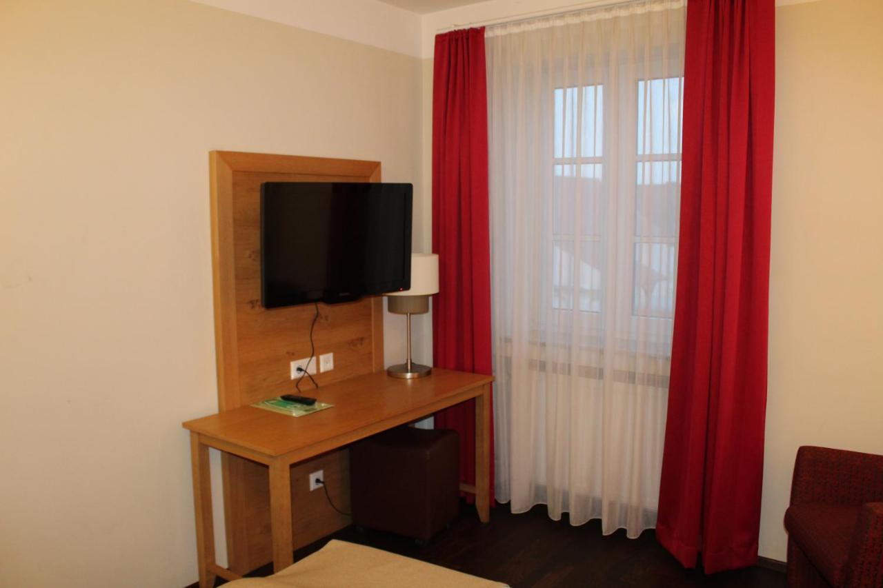 Hotel Brauereigasthof Amberger Kosching エクステリア 写真